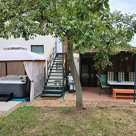 Karos Vintage House Apartman *